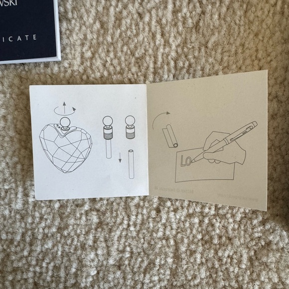 【Swarovski】 "With You" Heart Pink Crystal Secret Message Bottle - Picture 4 of 8